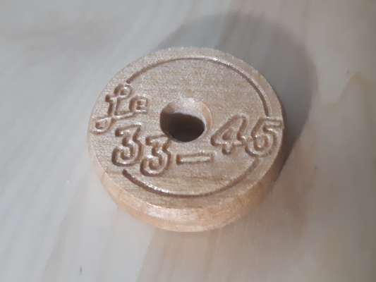 Adaptateur pour 45 tours en bois